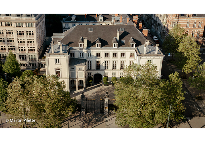 UNWIND YOUR DAY IN THE ELEGANT SETTINGS OF THEMERODE, BRUSSELS’ PRIVATE MEMBERS CLUB WHERE CULTURE, BUSINESS AND IDEAS MEET.