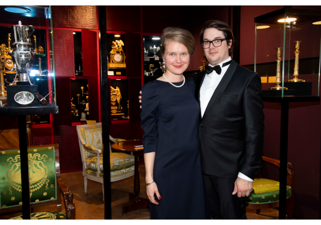 Igra Lignum Antiquités